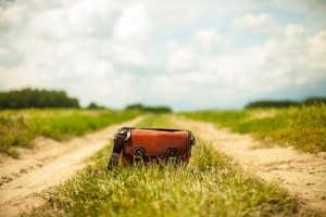 road-fashion-vintage-bag